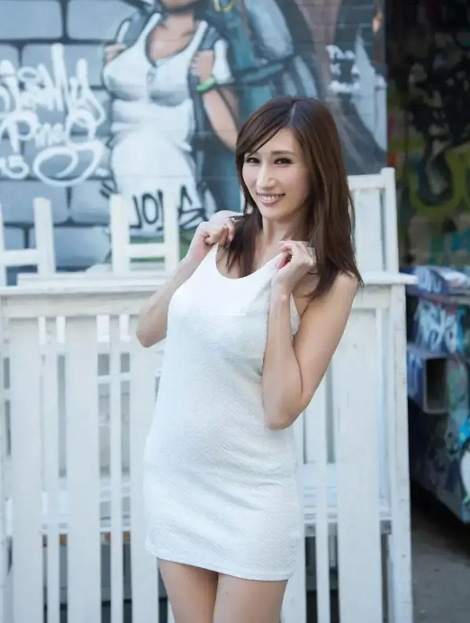 北京高中生kj女主角,北京女高中生活动现场跳舞女的是谁