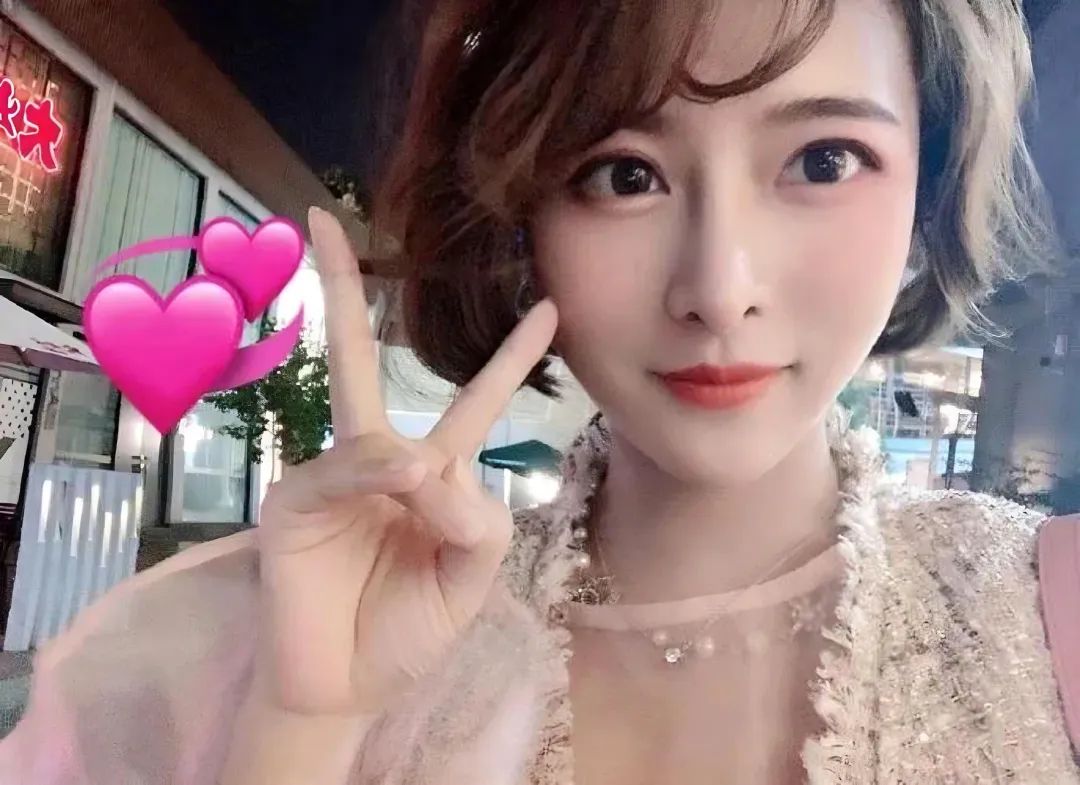 网友让女主播开价,多少钱能出来玩,主播回怼3000万,网友评价你这是欢乐豆吧!